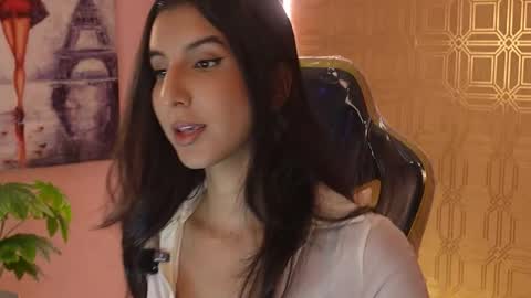 Snapshot of bella19__ chatting on November 25, 8:31 pm bella19 online show from November 25, 8:31 pm