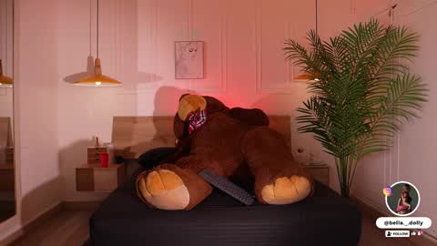    online show from October 31, 11:22 am