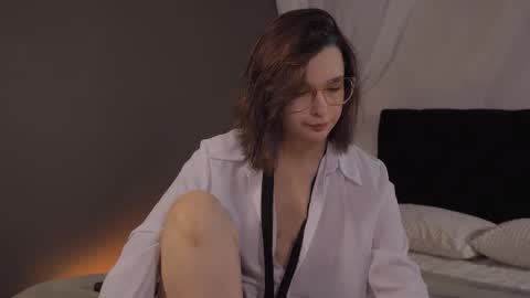  lita  online show from October 25, 8:25 pm