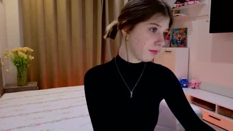 Bella online show from February 22, 6:06 pm