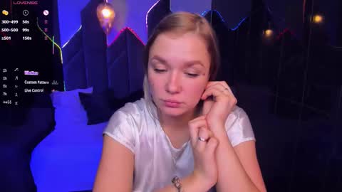 Bella online show from November 13, 5:56 pm