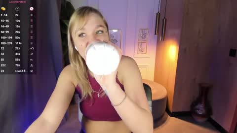 Bella online show from April 2, 9:51 am