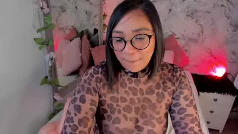 Dessi  online show from July 15, 12:43 pm
