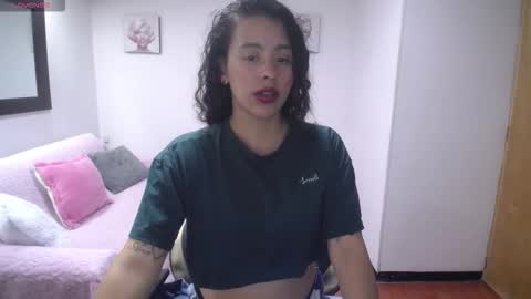 bella_flower_ online show from November 16, 6:13 pm