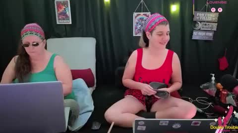 Snapshot of bella_james_1988 chatting on November 26, 5:36 pm Bella James online show from November 26, 5:36 pm