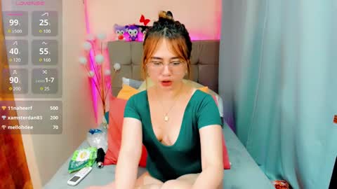Snapshot of bella_maree chatting on December 27, 6:35 am BM  online show from December 27, 6:35 am