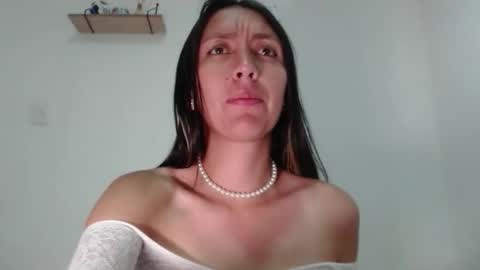 Bella Marlowe online show from October 2, 11:39 am