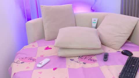 BELLA online show from February 2, 3:38 am