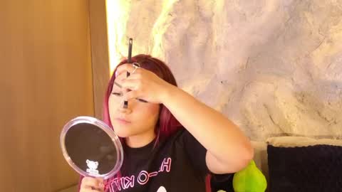 Snapshot of bella_mush chatting on May 16, 10:08 pm BELLA online show from May 16, 10:08 pm