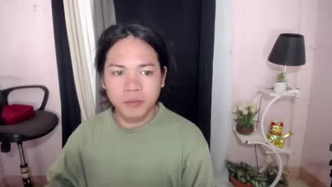bella_ngo online show from June 9, 12:33 am