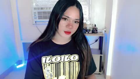 Snapshot of bella_ngo chatting on July 20, 2:04 am bella_ngo online show from July 20, 2:04 am