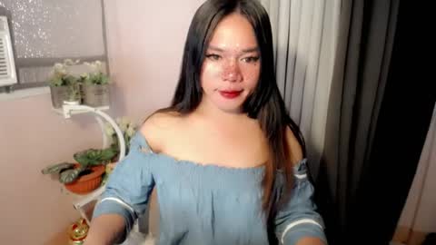 Snapshot of bella_ngo chatting on July 20, 11:01 am bella_ngo online show from July 20, 11:01 am