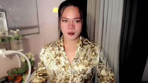 Snapshot of bella_ngo chatting on July 28, 4:39 pm bella_ngo online show from July 28, 4:39 pm