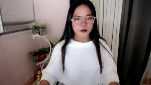 Snapshot of bella_ngo chatting on July 29, 3:54 pm bella_ngo online show from July 29, 3:54 pm