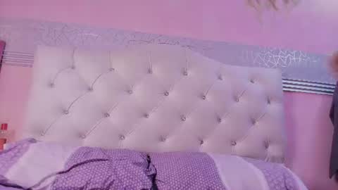 Snapshot of bella_nube chatting on July 13, 7:16 pm bella online show from July 13, 7:16 pm