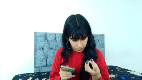 Snapshot of bella_poisonous chatting on September 17, 11:06 pm Bella online show from September 17, 11:06 pm