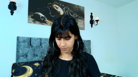 Snapshot of bella_poisonous chatting on October 10, 12:31 am Bella online show from October 10, 12:31 am