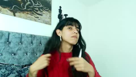 Snapshot of bella_poisonous chatting on November 20, 1:17 am Bella online show from November 20, 1:17 am