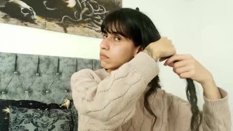 Snapshot of bella_poisonous chatting on December 3, 1:13 am Bella online show from December 3, 1:13 am