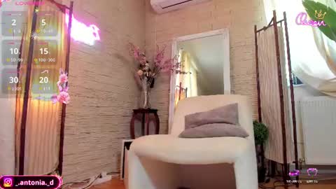Snapshot of bella_posh chatting on June 27, 12:22 pm bella_posh online show from June 27, 12:22 pm