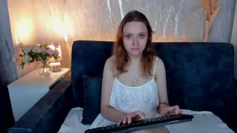 Linda Bella online show from July 14, 1:08 am