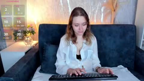 Linda Bella online show from July 26, 1:14 am