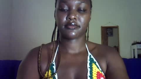 bella_reina online show from July 11, 7:55 am