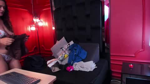 Bella Riviera online show from February 26, 7:46 pm