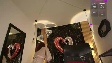     online show from February 17, 9:10 pm