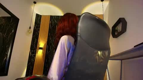 Snapshot of bella_salvatore chatting on May 10, 8:25 pm online show from May 10, 8:25 pm
