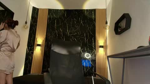 Snapshot of bella_salvatore chatting on May 20, 7:09 pm online show from May 20, 7:09 pm