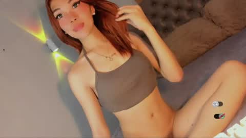 Snapshot of bella_tara chatting on June 28, 11:11 pm Bella online show from June 28, 11:11 pm