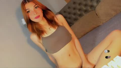 Snapshot of bella_tara chatting on August 8, 6:15 am Bella online show from August 8, 6:15 am