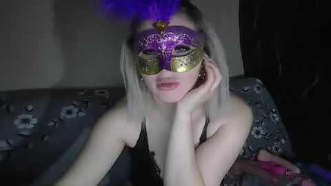 Snapshot of bella_tessy chatting on May 16, 8:18 pm Tessy online show from May 16, 8:18 pm