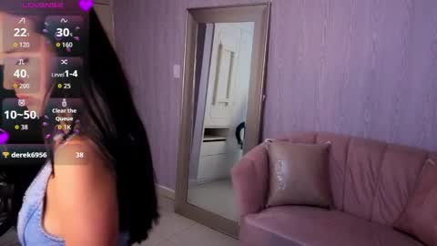 Bella online show from May 11, 4:04 pm