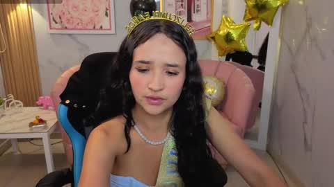 Bella online show from May 17, 2:42 am