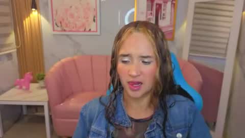 Bella online show from August 1, 2:33 am