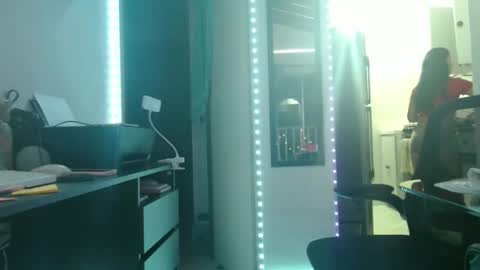 Snapshot of bellabbys8 chatting on December 3, 8:00 am bellabbys8 online show from December 3, 8:00 am