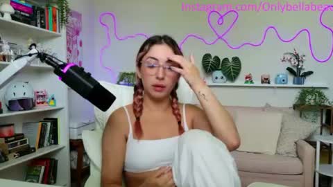 Snapshot of bellabeauu chatting on July 17, 3:18 pm bella beau online show from July 17, 3:18 pm