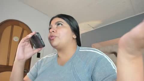 bellaboobs_ online show from February 26, 7:35 pm