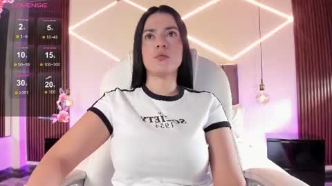Bella Clair online show from July 15, 2:00 pm