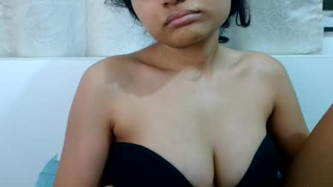 bellacrystall online show from June 15, 4:20 pm