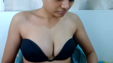 bellacrystall online show from July 10, 8:07 am