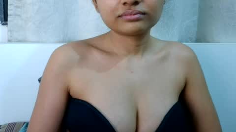 bellacrystall online show from July 16, 2:45 pm