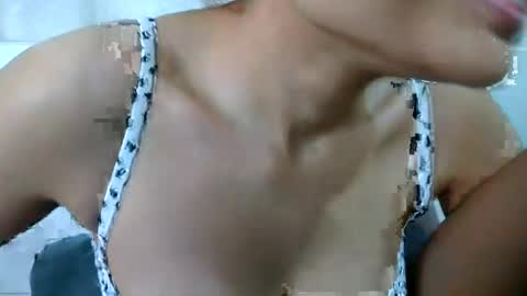 bellacrystall online show from July 25, 2:03 pm