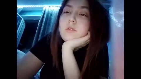 Snapshot of bellahadid8 chatting on November 26, 9:49 pm Charming Hamster online show from November 26, 9:49 pm