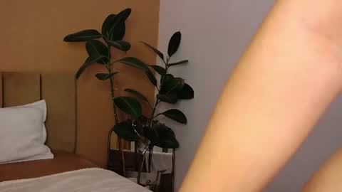 Snapshot of bellahere chatting on July 14, 10:21 am Diana online show from July 14, 10:21 am