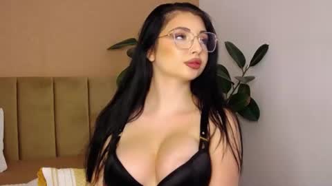 Snapshot of bellahere chatting on July 17, 9:27 am Diana online show from July 17, 9:27 am