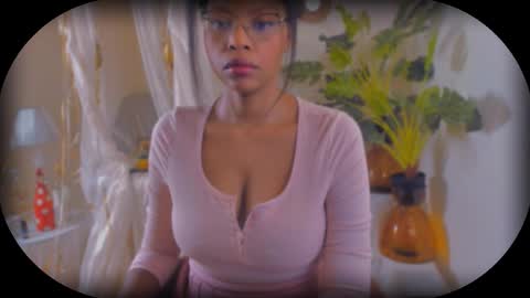 Snapshot of bellahproudly chatting on November 12, 2:56 am Bellah online show from November 12, 2:56 am