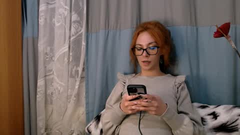 bellaqueen0701 online show from March 8, 6:55 pm